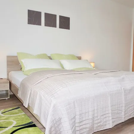 Manitius 9, Dd-friedrichstadt * دريسدن